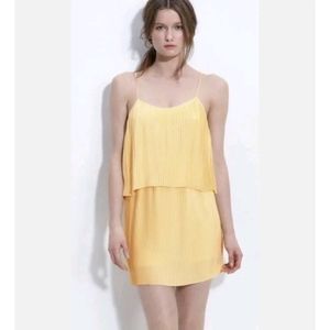Parker Pale Yellow Jett Pleated Sleeveless Tiered Sheath Dress approx. Small